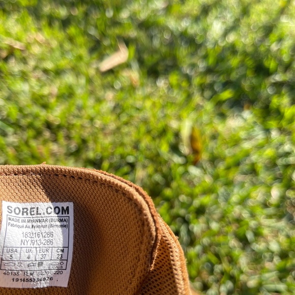 Sorel Out ‘n About winter rain/snow boots size 5 women - Picture 11 of 16